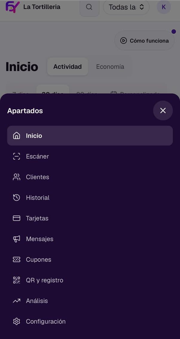 Menú de apartados del panel en el celular: inicio, escáner, clientes, historial, tarjetas, mensajes, cupones, QR y registro, análisis y configuración